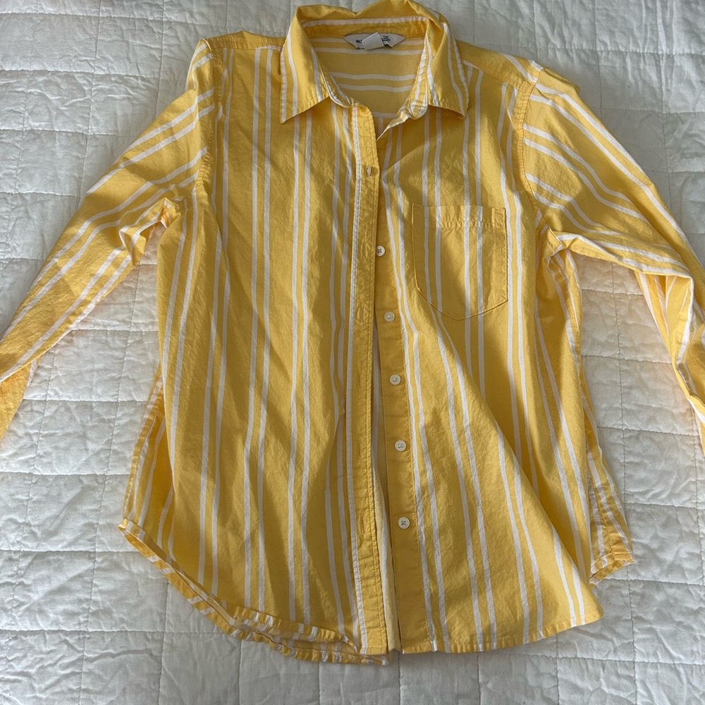 Old Navy women's Yellow and White Striped Shirt